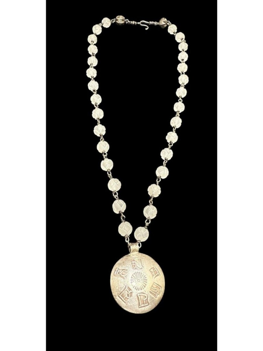 Vintage Chinese Carved Rock Crystal Beads Necklace Round Etched Pendant Ethnic